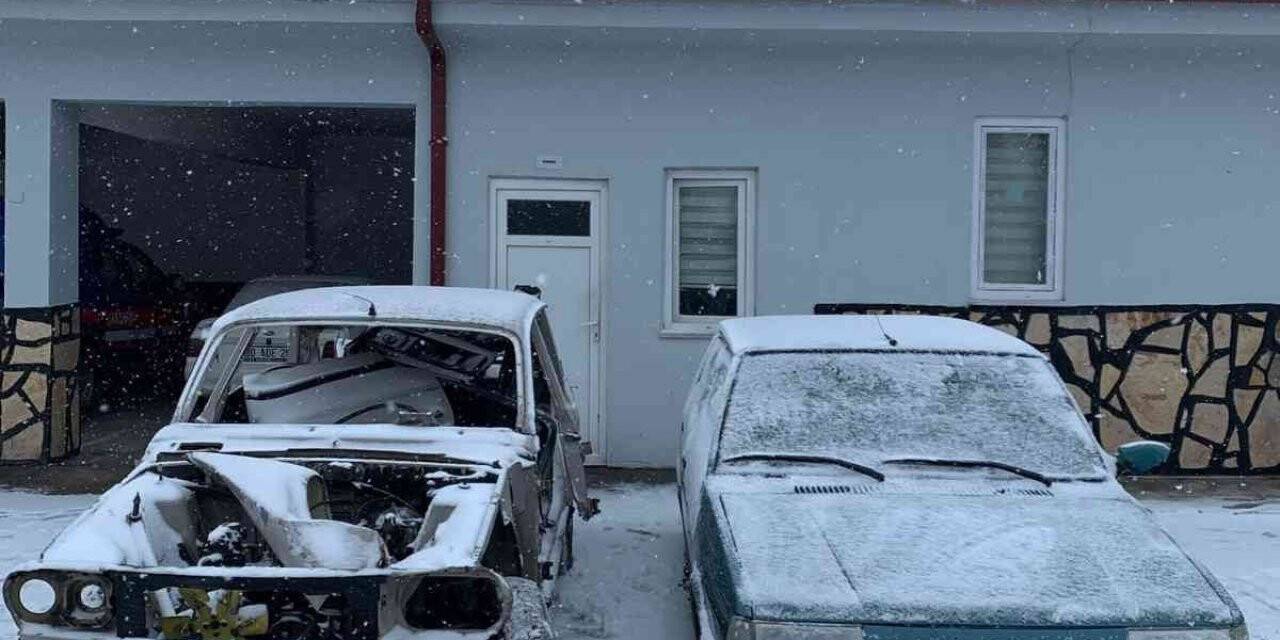 Oto hırsızları yakalandı