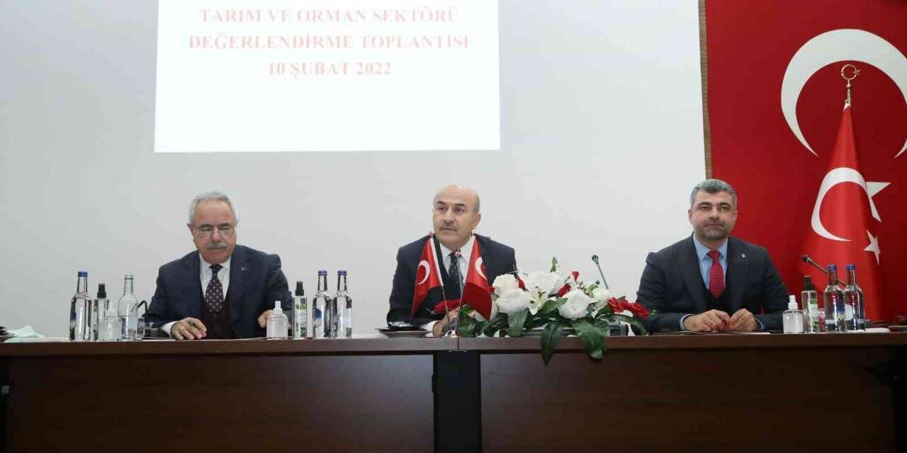 Bakan Yardımcısı Tunç, Mardin’de çiftçilerin talep ve önerilerini dinledi