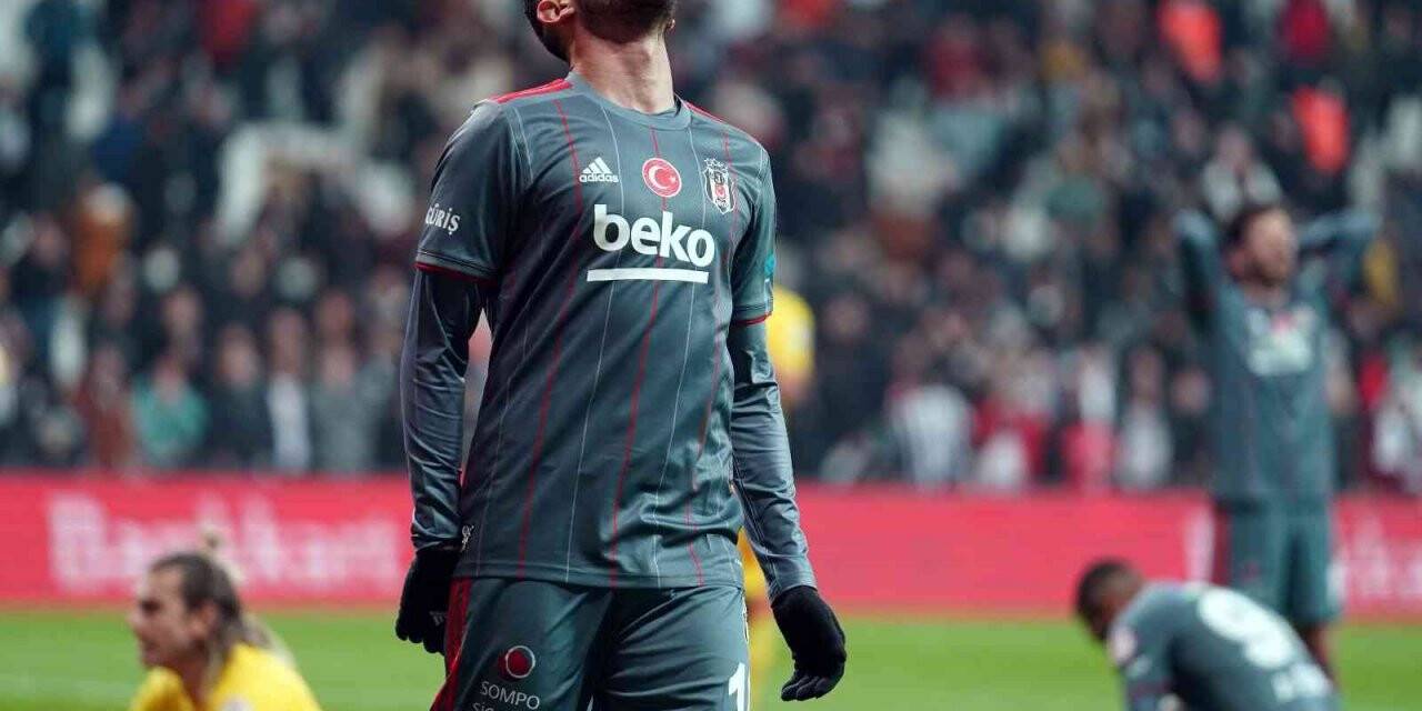 Ghezzal’ın şutunda gol müziği çalındı!