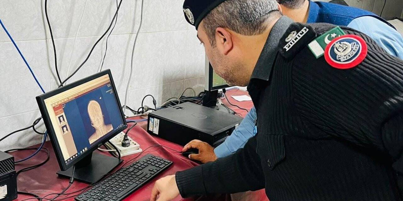 Pakistan’da erkek çocuk doğurmak için hamile kadının kafasına 5 santimetrelik çivi çaktılar