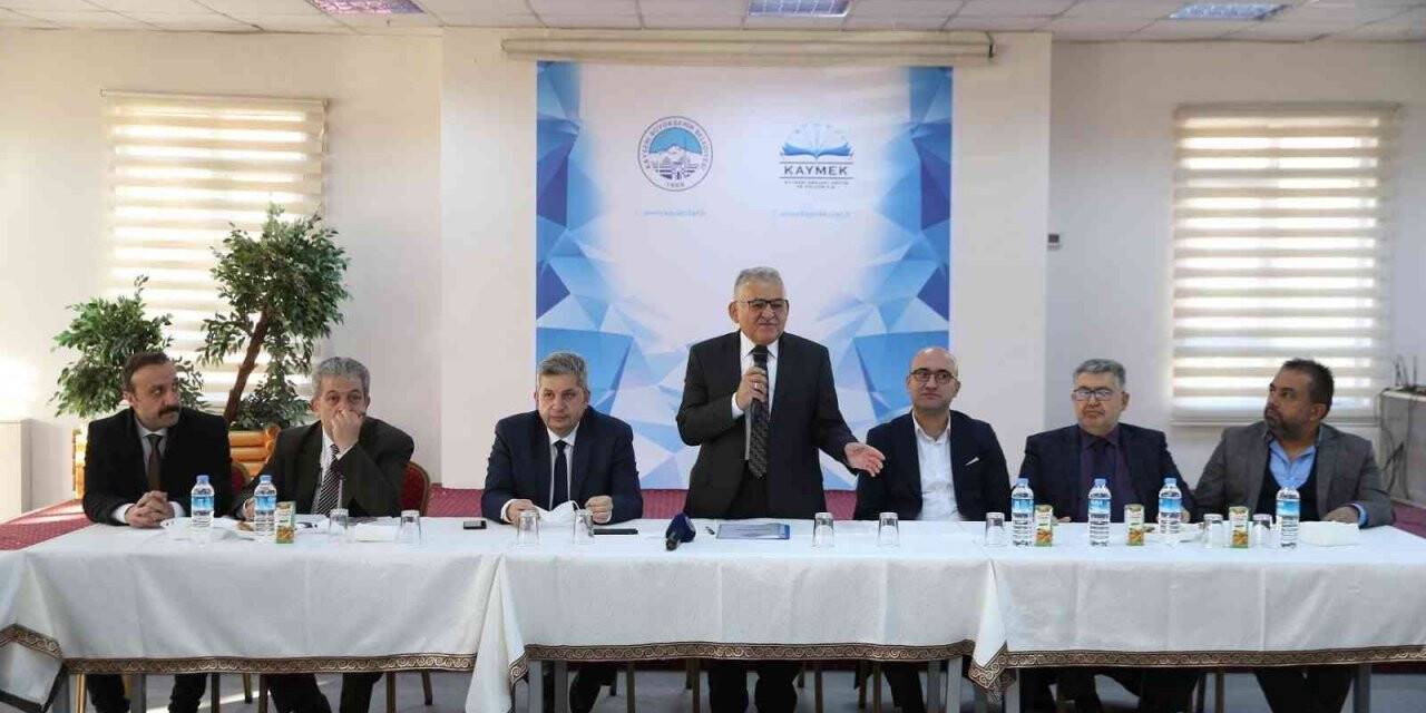 Büyükkılıç’a Bünyan Belediye Başkanı Altun’dan ’hizmet’ teşekkürü