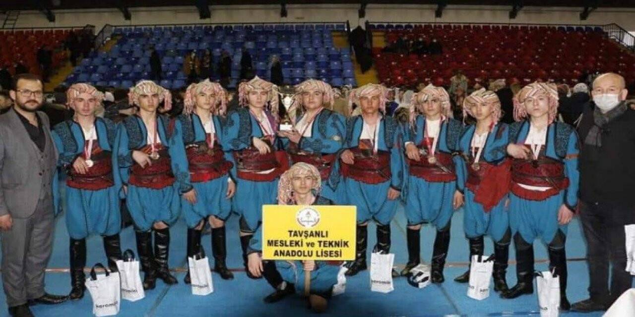 Tavşanlı Mesleki ve Teknik Anadolu Lisesi  Halk Oyunları ekibi il birincisi oldu
