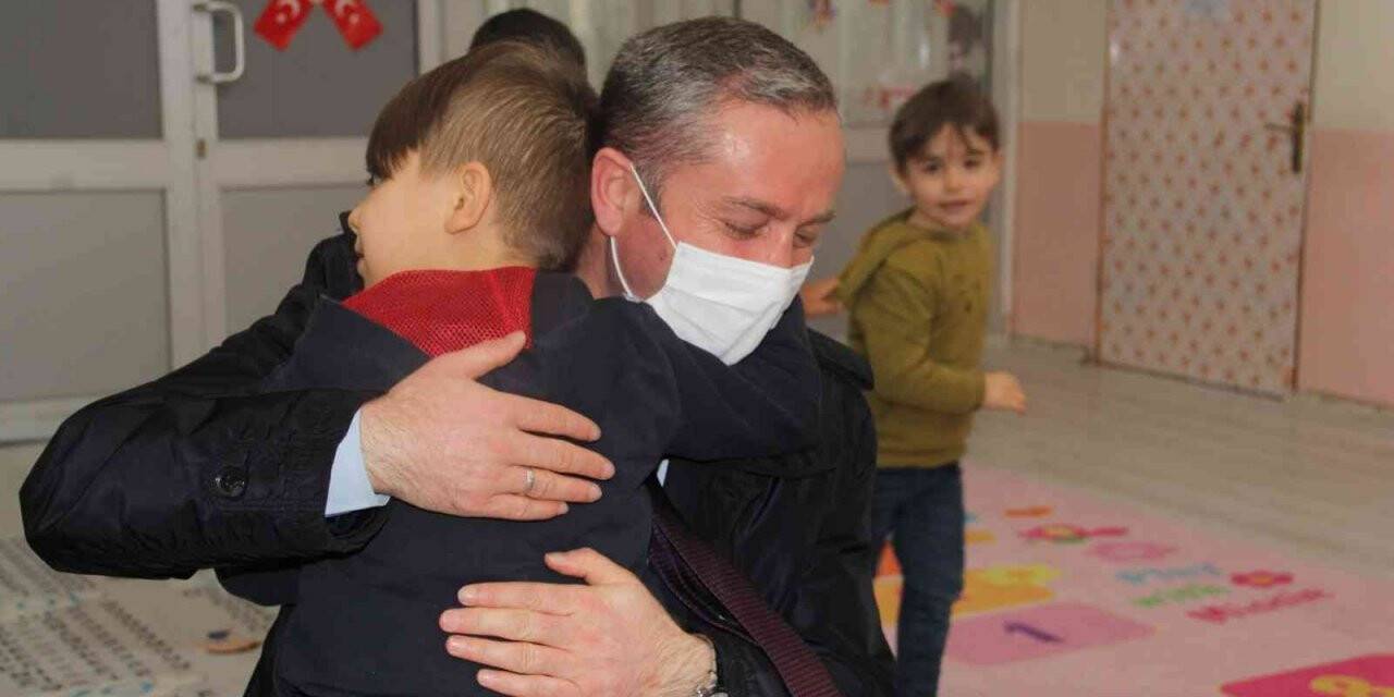 Ağrı Milli Eğitim Müdürü Kökrek’in okul ziyaretleri