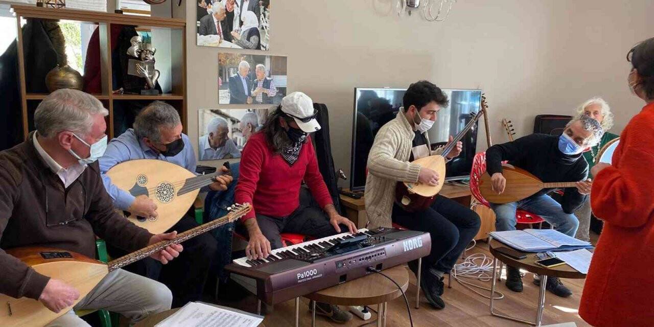 100 Yaş Evi üyeleri Yaşlılar Haftasında müzik ziyafeti verecek