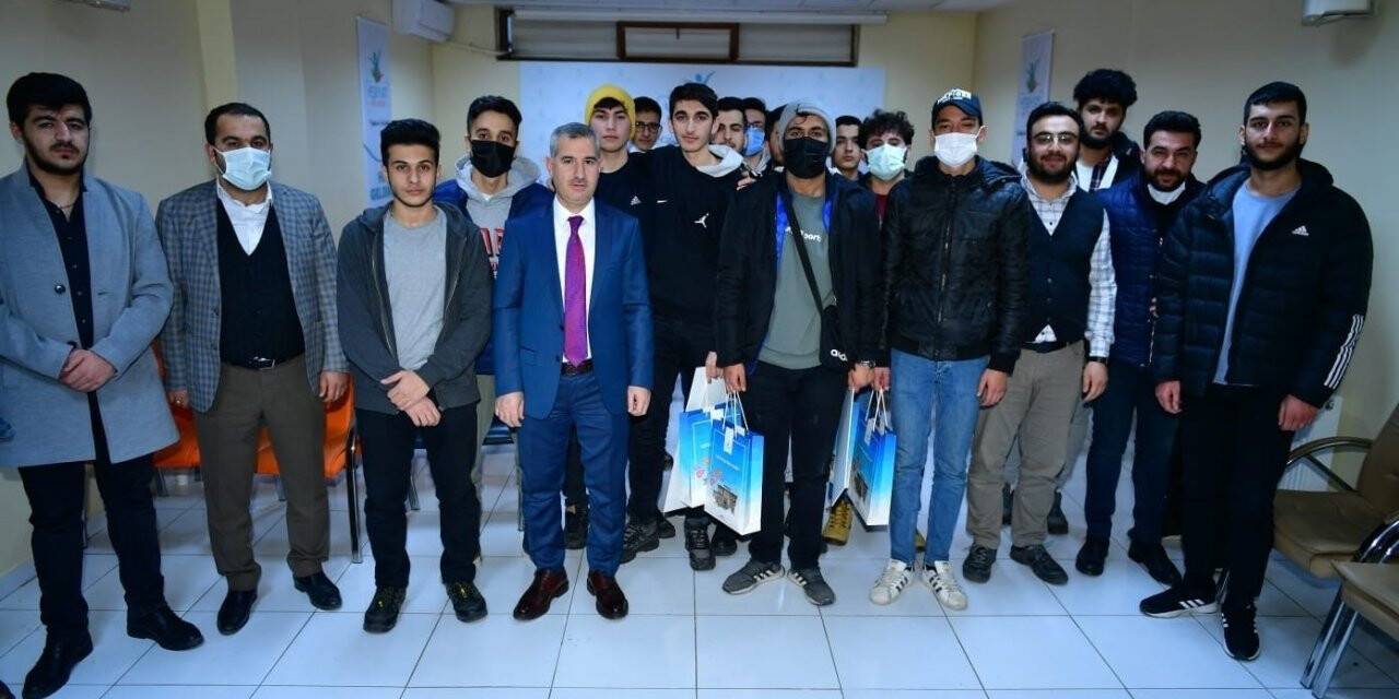 Ahmet Çalık anısına düzenlenen pes turnuvasında ödüller sahiplerini buldu