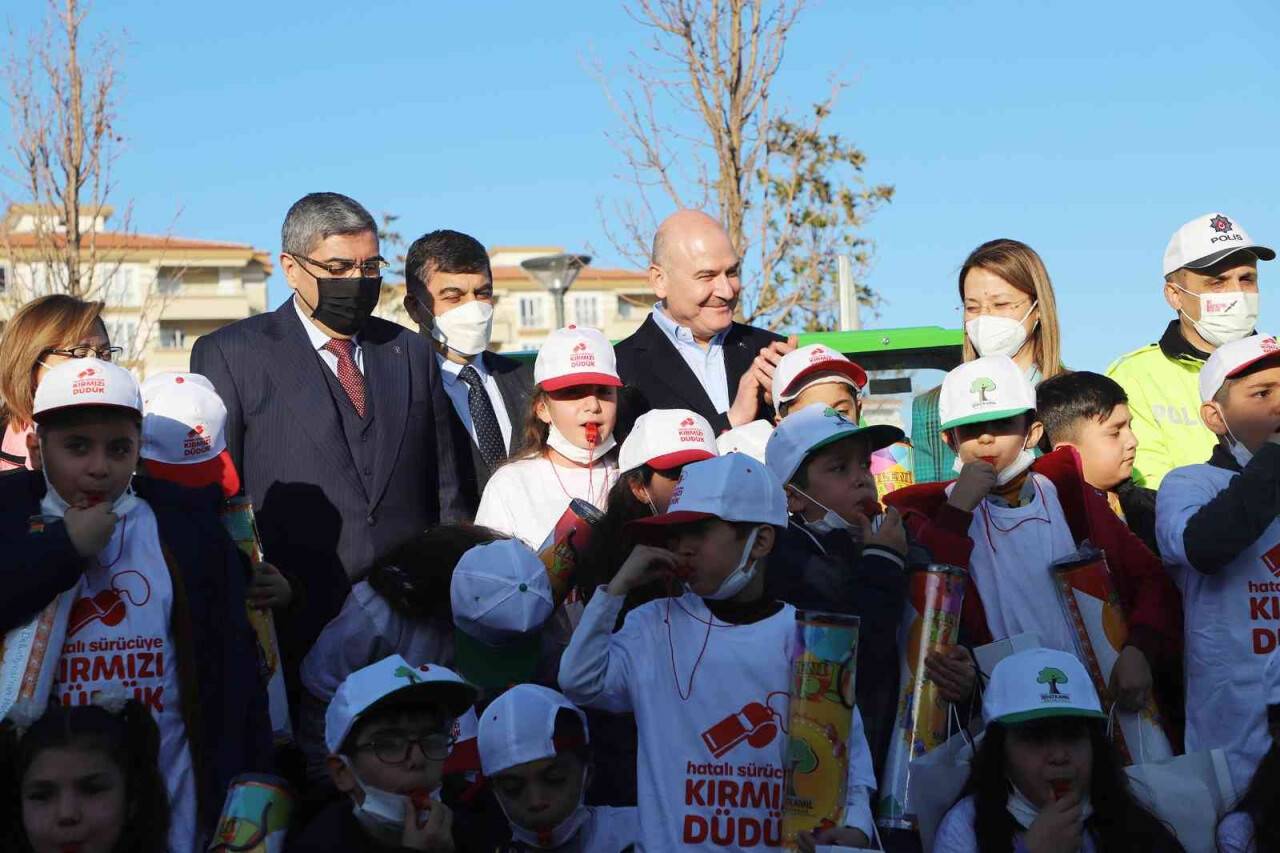 Bakan Soylu, Şehitkamil Eğitim Parkını inceledi