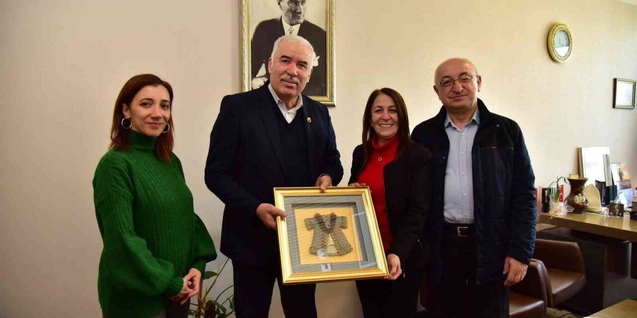 Kurslar meslek sahibi yapıyor