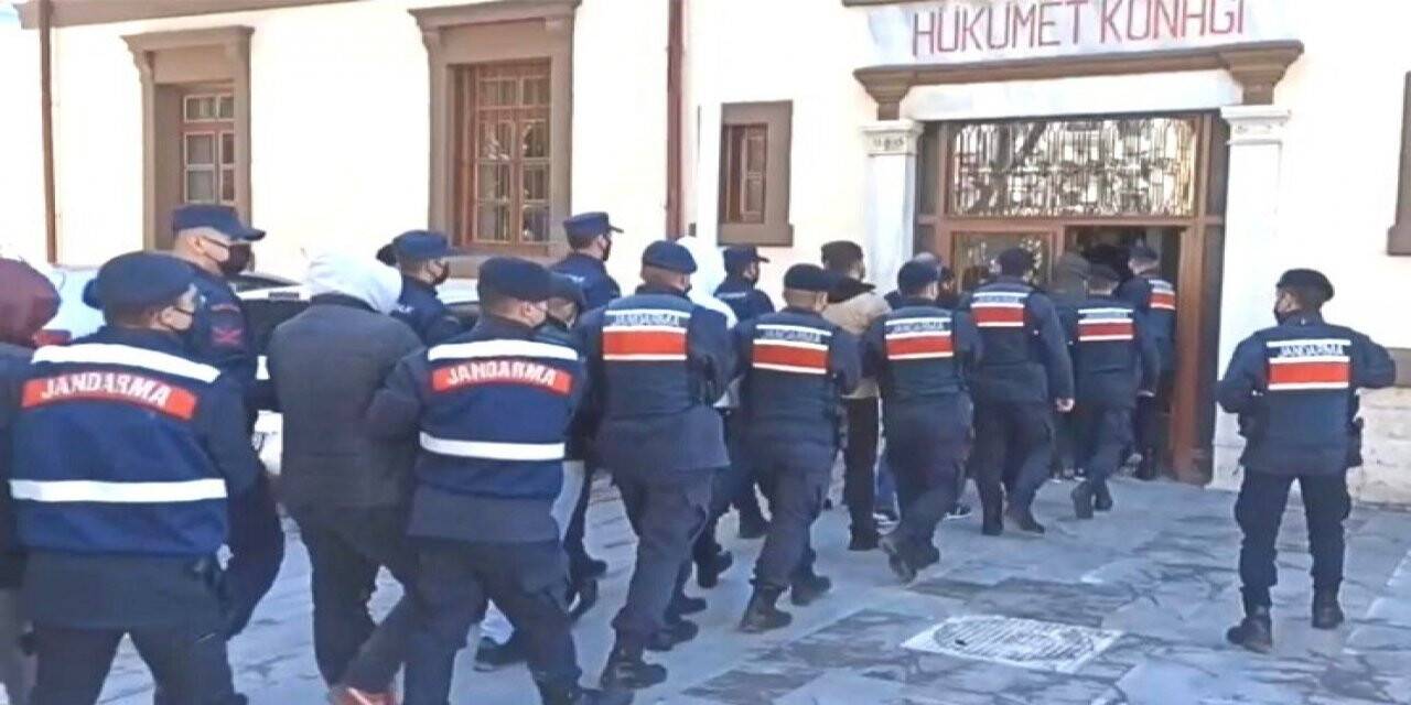 İnsan tacirleri yakayı ele verdi