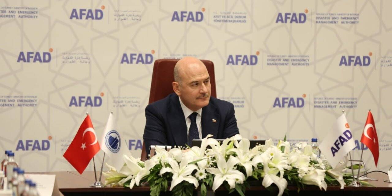 Bakan Soylu: “Güvenlik sorunlarının panzeri sığınıklarda değil, kültür ve medeniyettedir”