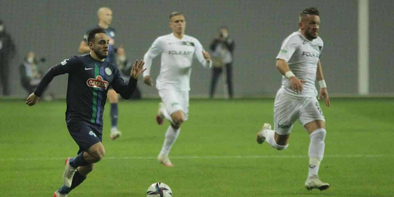 Spor Toto Süper Lig: Altay: 0 - Çaykur Rizespor: 0 (İlk Yarı)