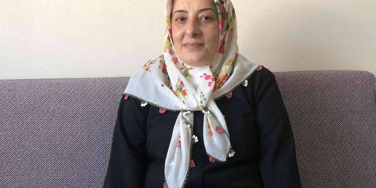 Bakan Kurum’a bazlama ikram eden sel mağduru Gülizar Günar: "Bakanım gelsin ben ona çorba yaparım"