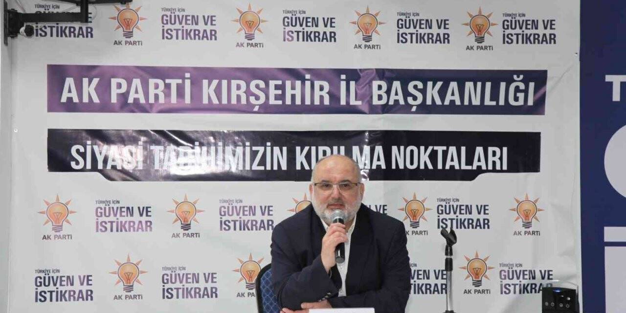 AK Parti’de ‘Siyasi Tarihin Kırılma Noktaları’ konferansı verildi