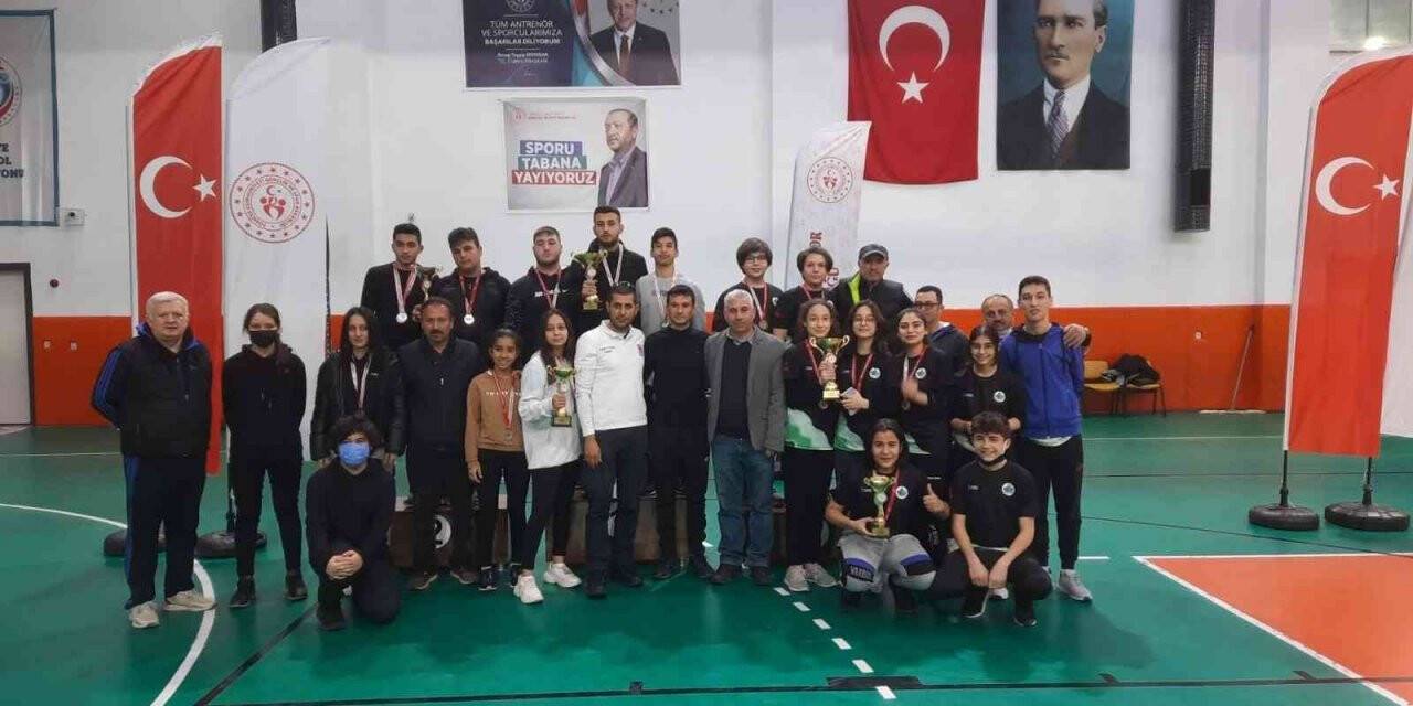 Köyceğiz’de düzenlenen Floor Curling müsabakaları sona erdi