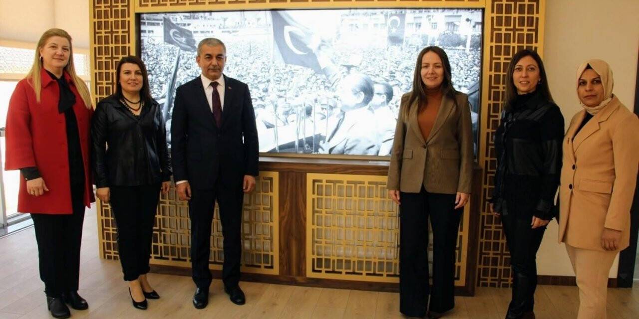 AK Kadınlar Başkan Kaplan ile görüştü