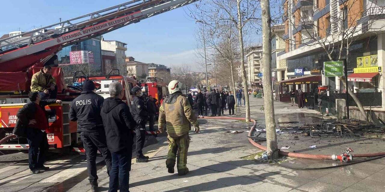 Sancaktepe’de iki katlı binada yangın paniği