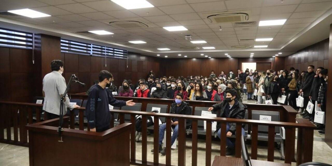 HKÜ, üniversite hayali kuran liseli öğrencilerin ilgi odağı