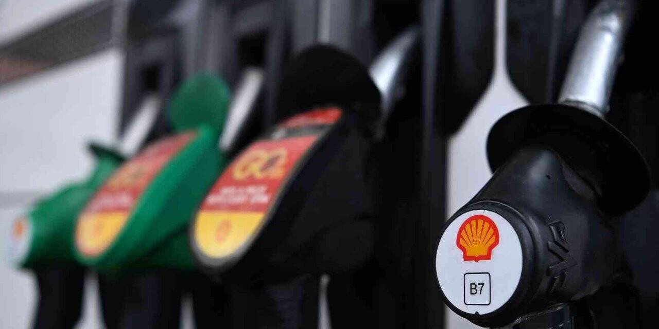 İngiltere’de akaryakıt fiyatları tüm zamanların en yüksek seviyesine yükseldi