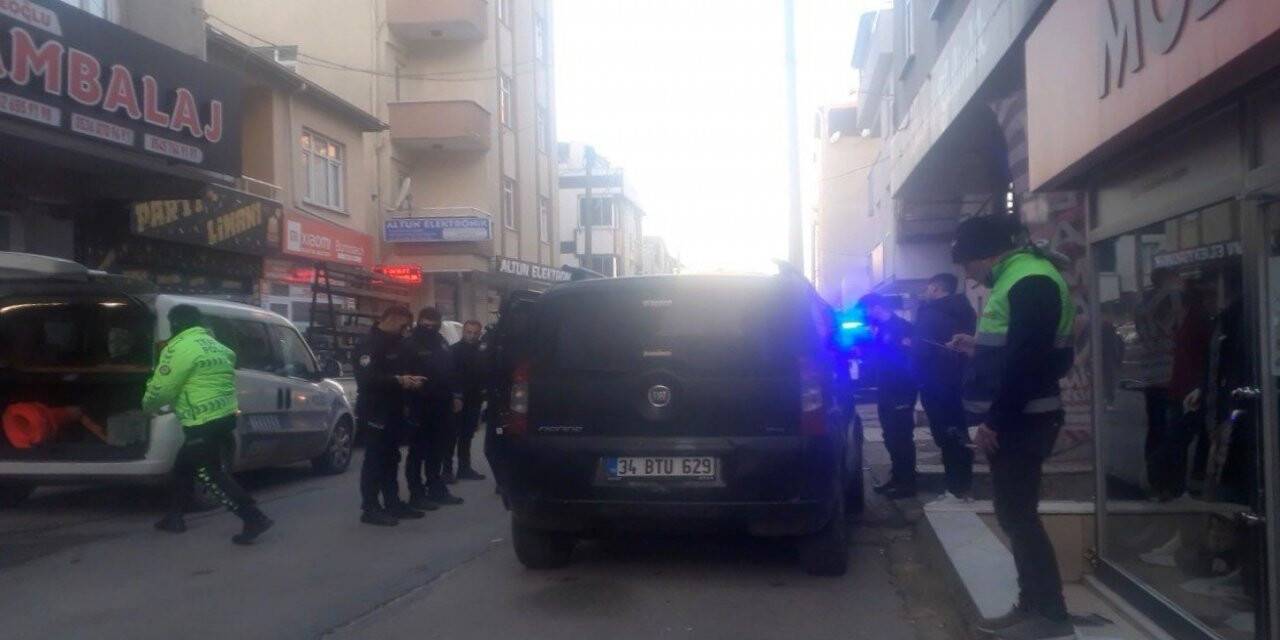 Polisin şüphelenerek durduğu araç sigortasız çıktı