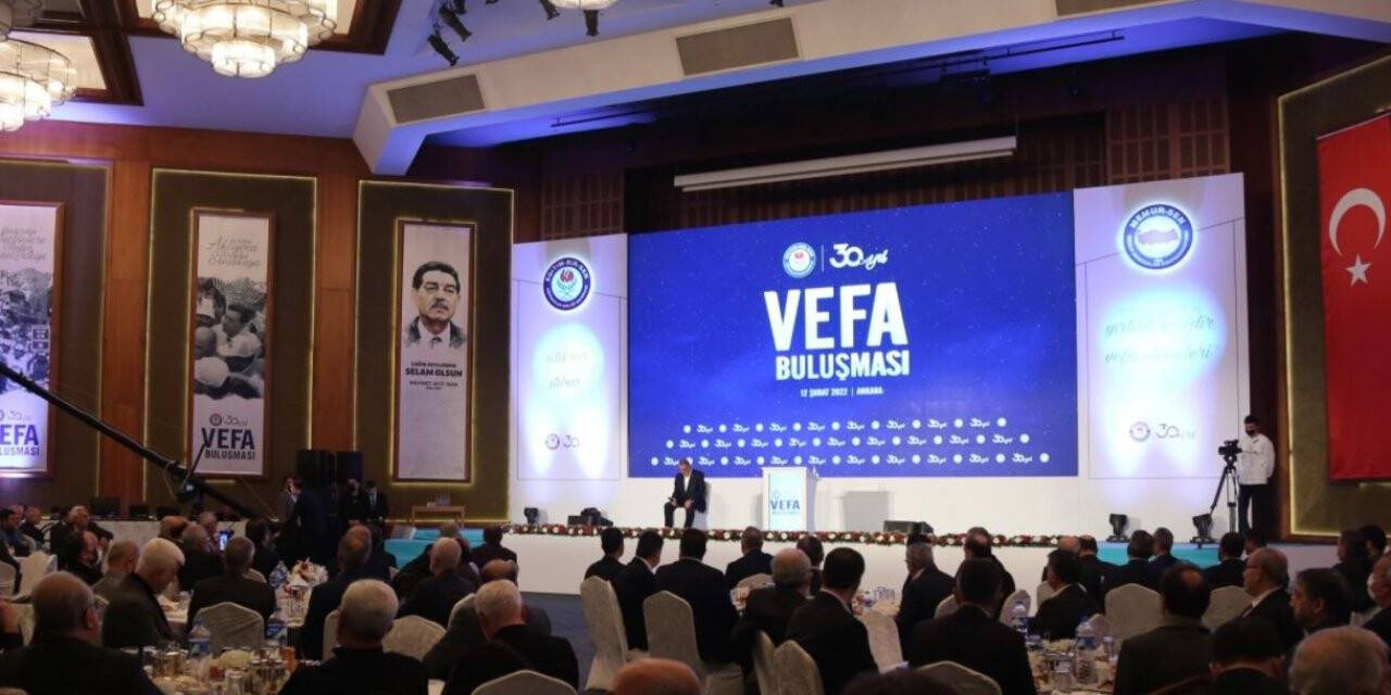 Eğitim-Bir-Sen’den Ankara’da  “30. Yıl Vefa Buluşması”