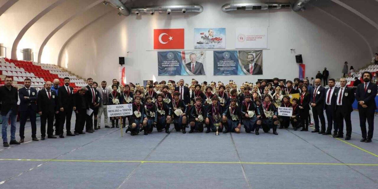 Aydın’da ’Halk Oyunları İl Birinciliği Yarışması’ tamamlandı