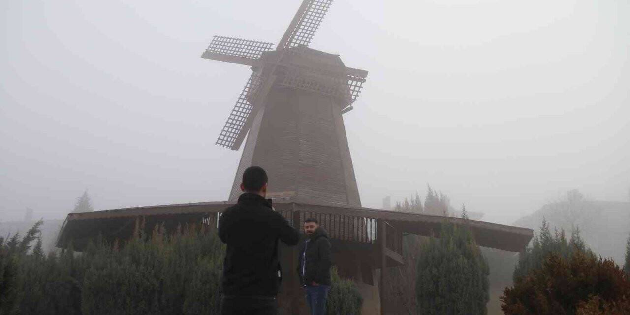 Eskişehir’de sis kartpostallık görüntüler oluşturdu