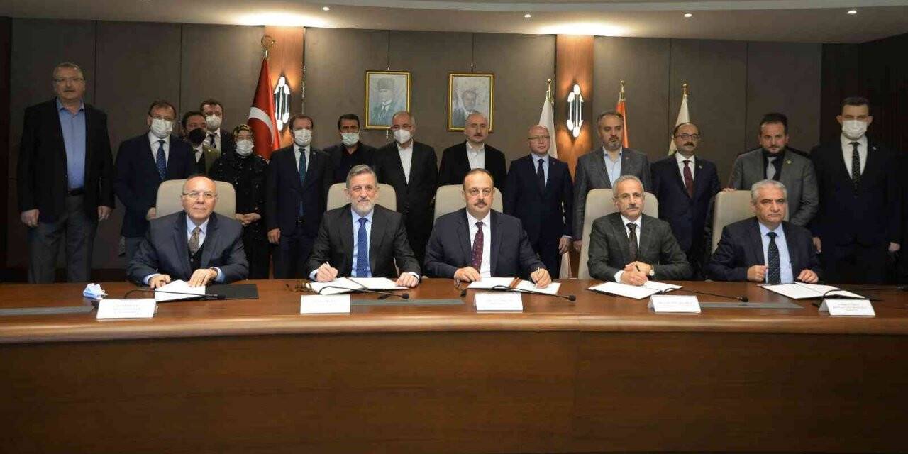 TEKNOSAB otoyol bağlantı kavşağı için imzalar atıldı