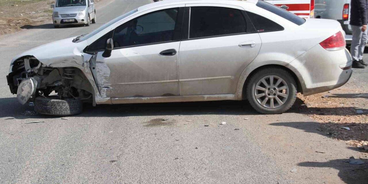 Elazığ’da trafik kazası: 4 yaralı