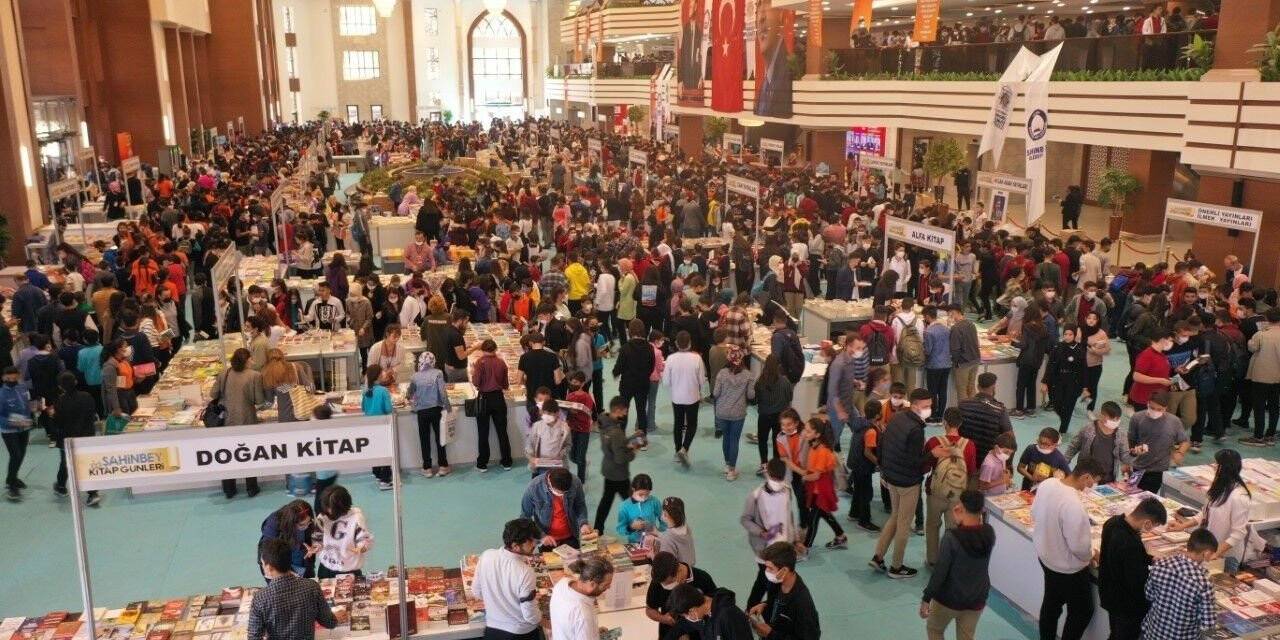 Tahmazoğlu’ndan çocuk şenliği kitap fuarına davet