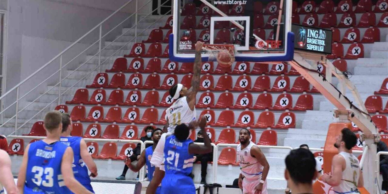 ING Basketbol Süper Ligi: Aliağa Petkim Spor: 72 - Büyükçekmece Basketbol: 74