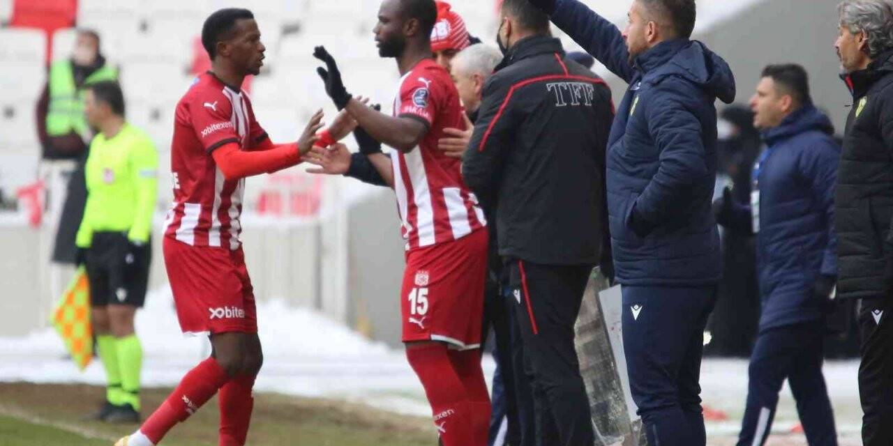 Sivasspor’da Moussa Konate ilk resmi maçına çıktı