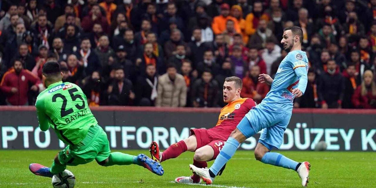 Bilal Bayazit, ligde ilk kez forma giydi