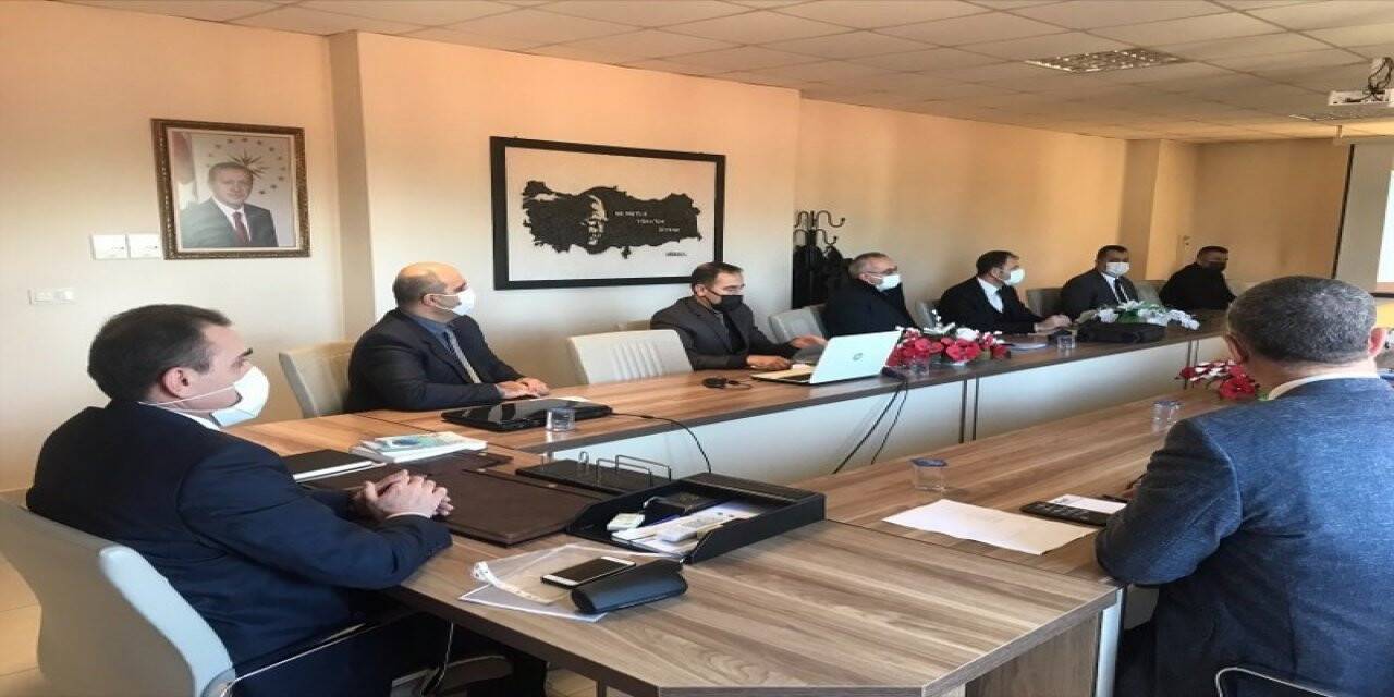 Kaymakam İlyas Memiş, Lise Müdürleri ile toplantı yaptı