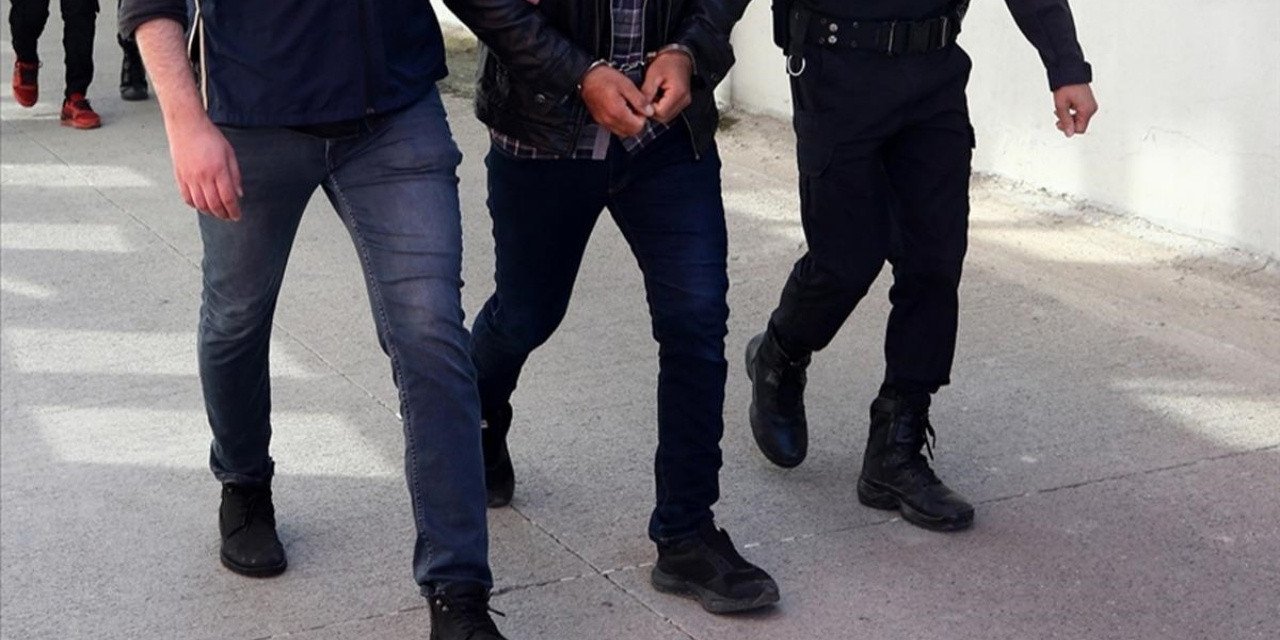 2 ilde eş zamanlı PKK operasyonu: 20 gözaltı