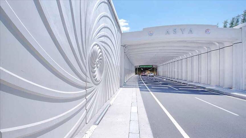 Bakan Karaismailoğlu: Avrasya Tüneli'nden ekonomiye 8,1 milyar lira katkı sağlandı