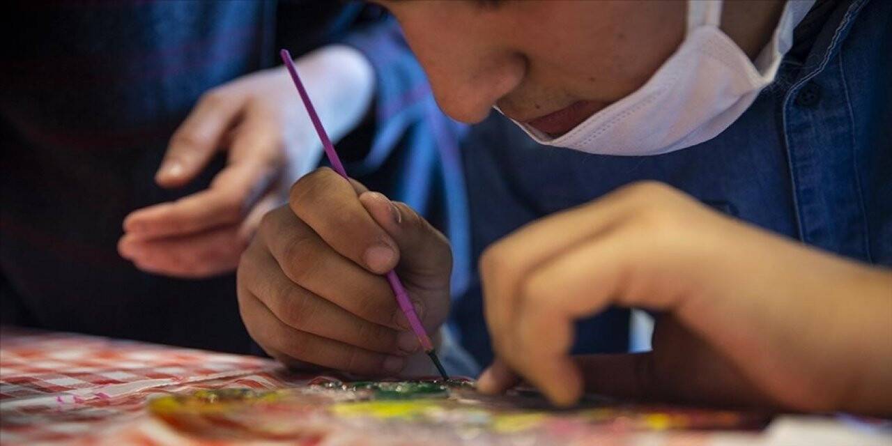 Otizmin artışına ve erken tanının önemine dikkat