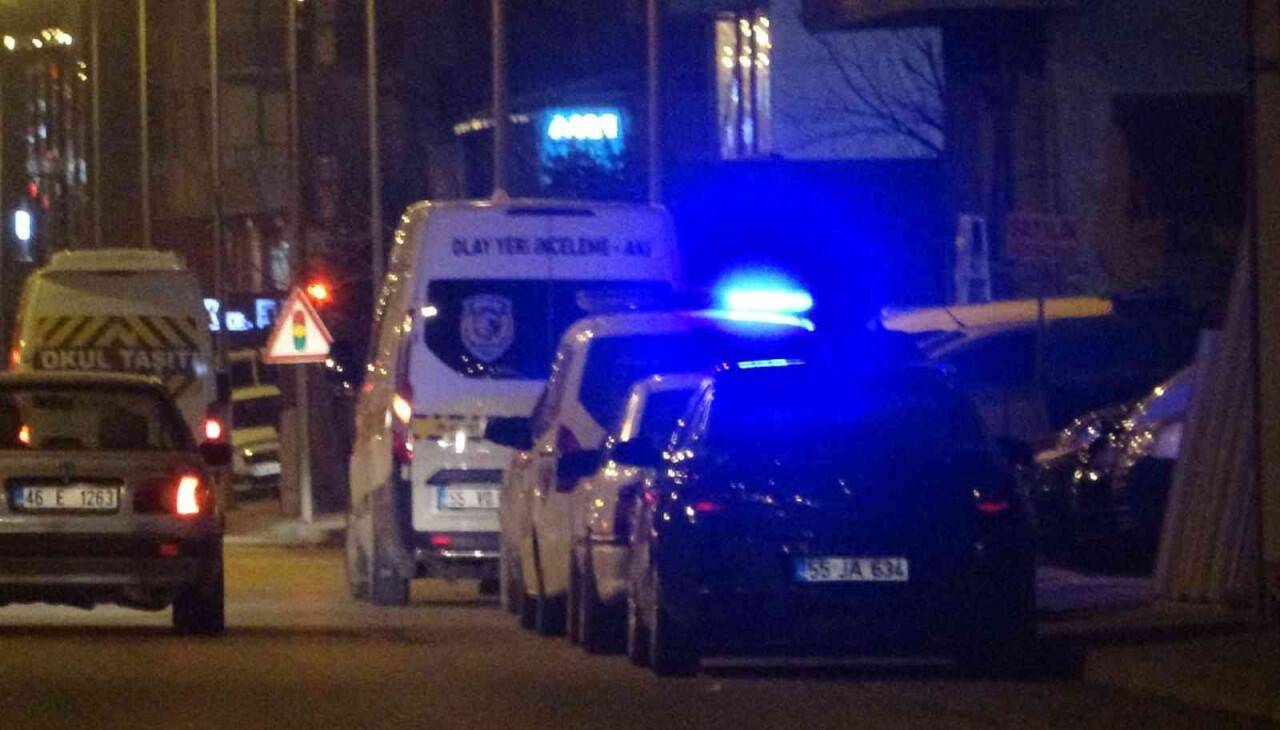 Bafra’da iş yerini kurşun yağmuruna tuttular