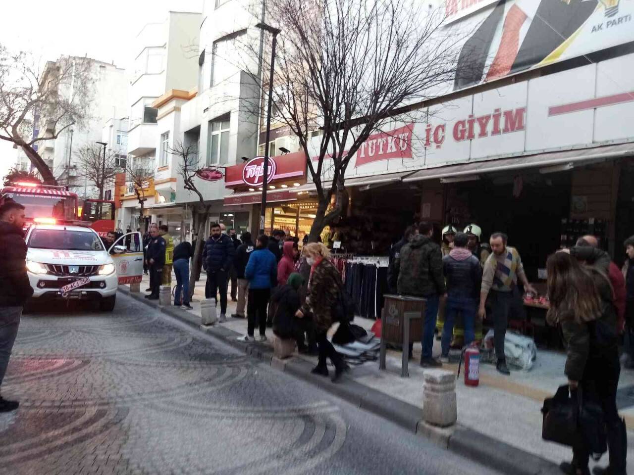 Bandırma’da iş yeri yangını