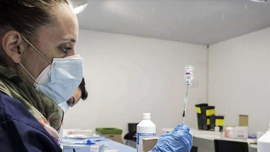 İtalya'da 50 yaş üstüne Kovid-19 aşı zorunluğu başladı