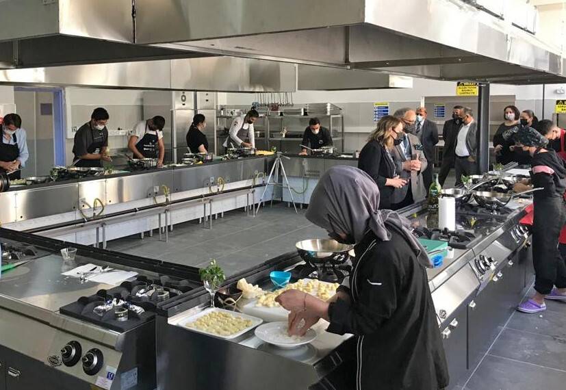 Gastronomi ve mutfak sanatları bölümünün akreditasyonu turak tarafından yenilendi