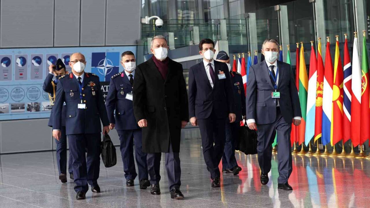 Milli Savunma Bakanı Akar, Almanya’da