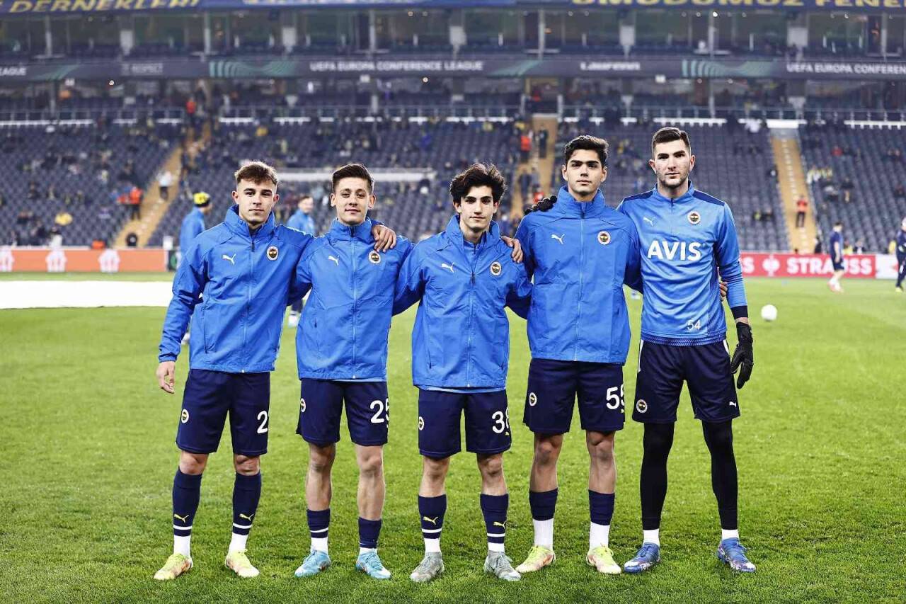 Fenerbahçe’de altyapıdan 5 isim kadroda