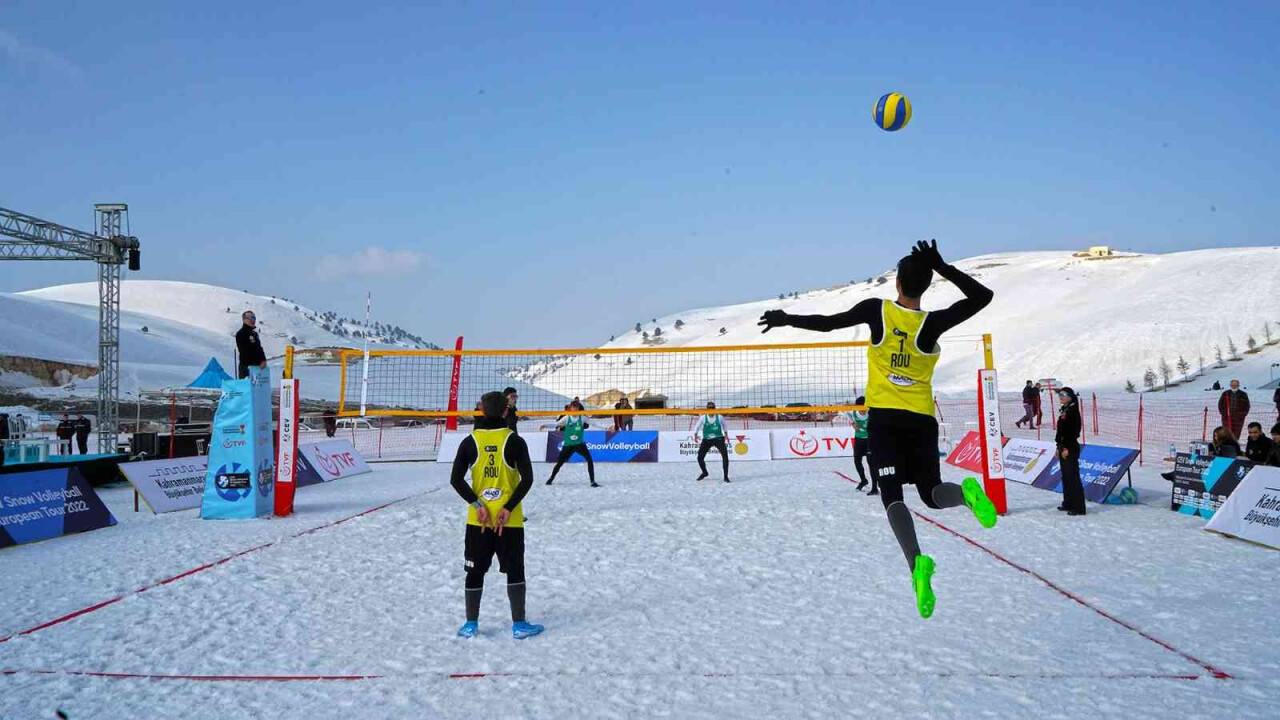 Kar voleybolu Avrupa turu Kahramanmaraş’ta başladı