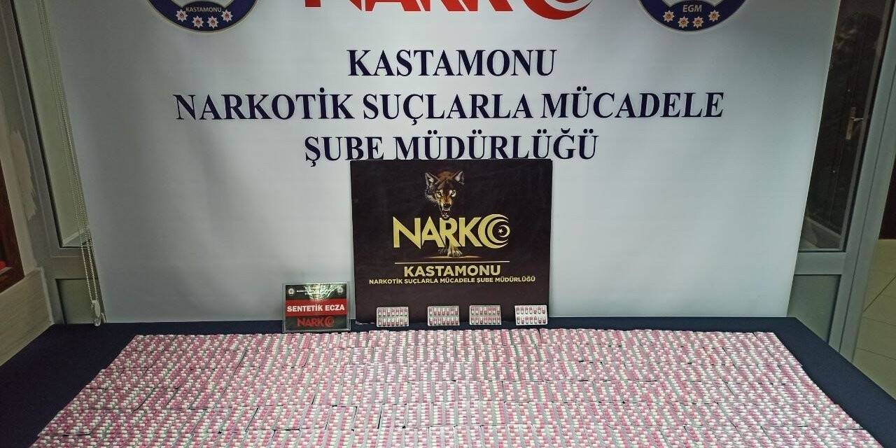 Kargo paketinde 100 bin TL değerinde reçeteye tabi hap ele geçirildi