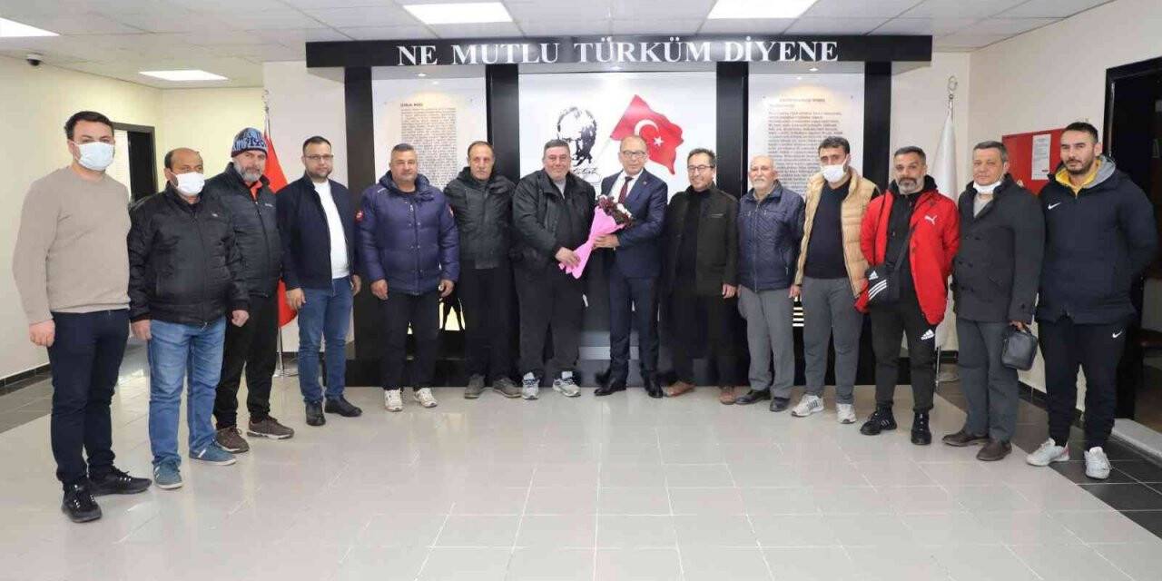 Turgutlu Belediyesinden amatör futbol kulüplerine 255 bin TL’lik destek