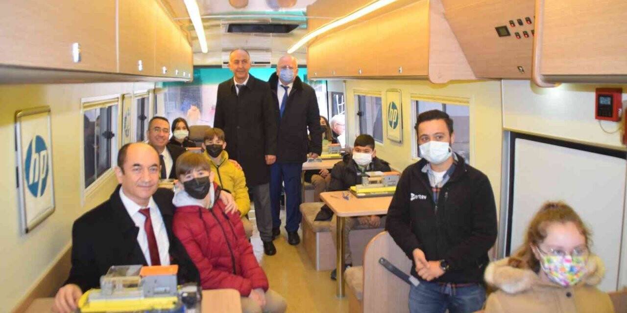 ’Hayal et, tasarla ve üret’