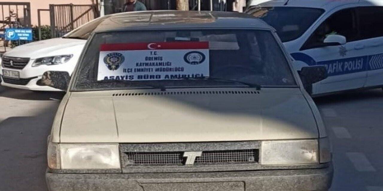 Otomobil hırsızları polisin sıkı takibi sonucu yakalandı