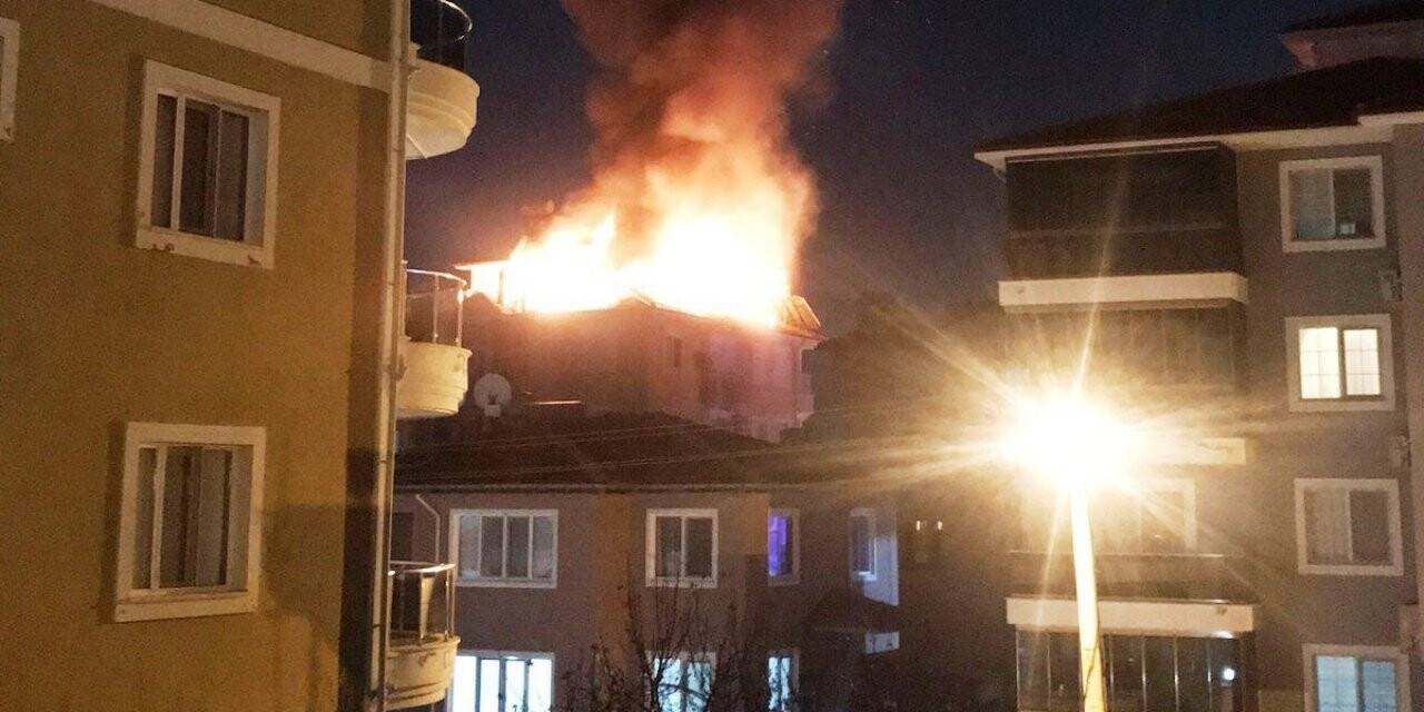 Dalaman’daki çatı yangını söndürüldü