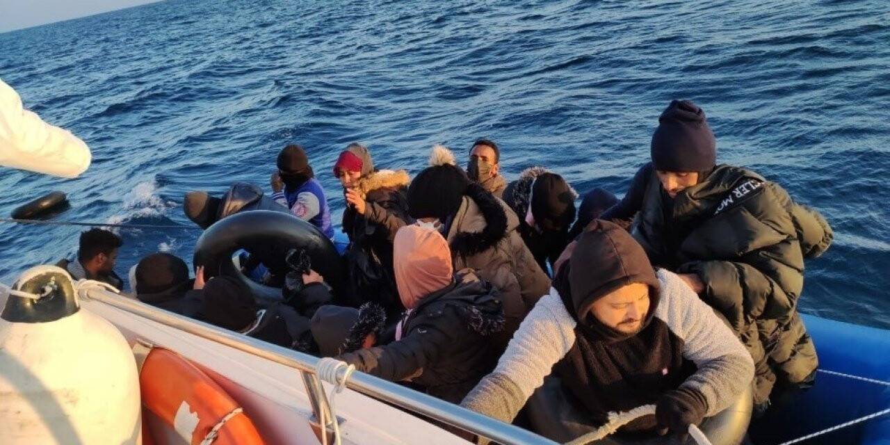 İzmir açıklarında düzensiz göçmen hareketliliği