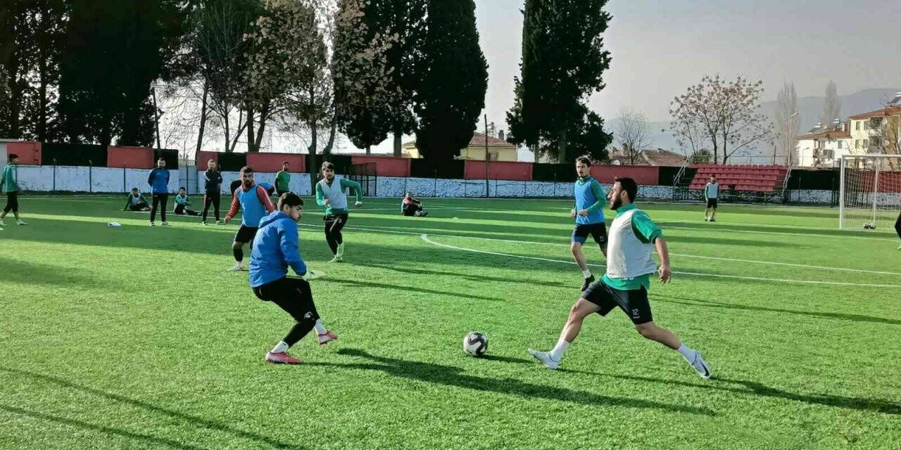 Sarayköyspor galibiyet serisi istiyor