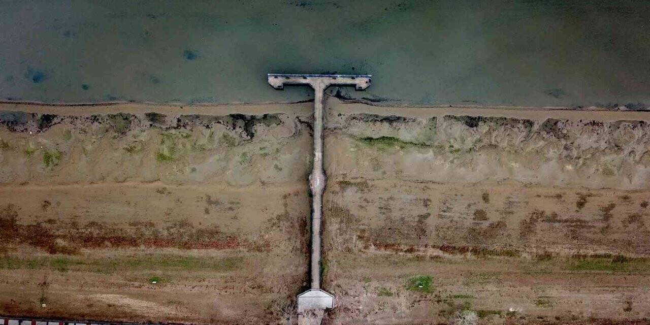 İznik Gölü kuruyor...Belgesel ile tehlikeye dikkat çekti